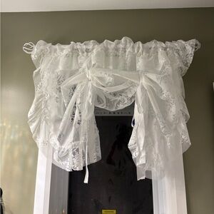Elegant French-Style White Lace Ribbon Tie-Up Window Valance/Curtain